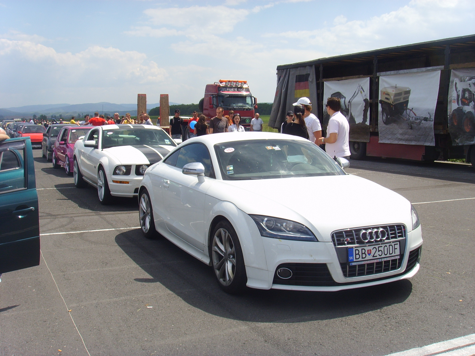 AUDI TTS-FORD MUSTANG GT