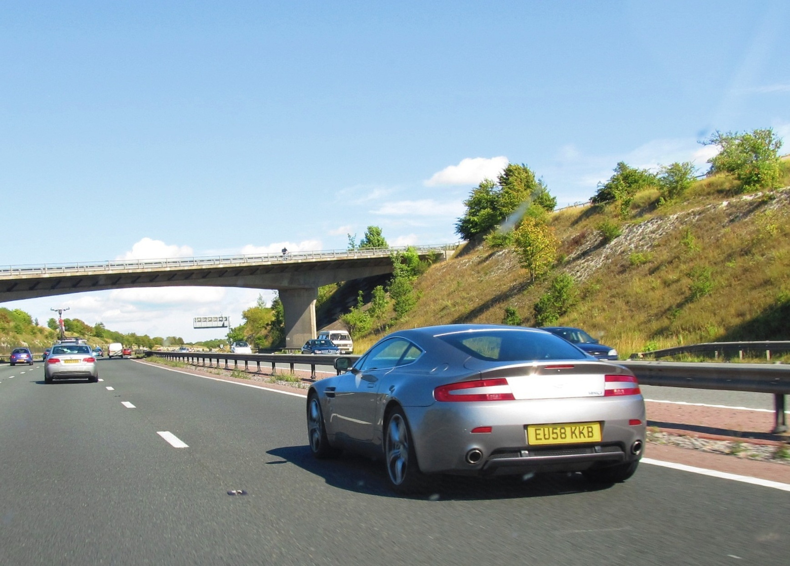 Aston Martin V8 Vantage