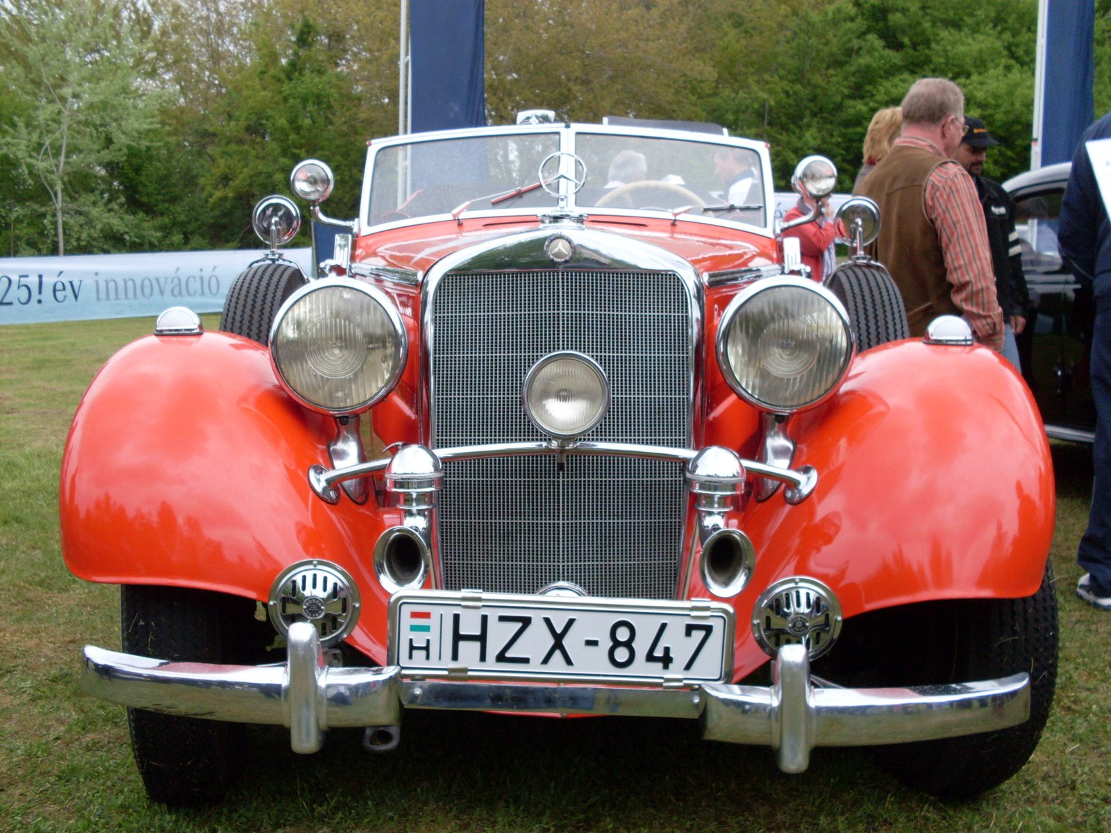 Mercedes-Benz 320 B Cabriolet (W142)