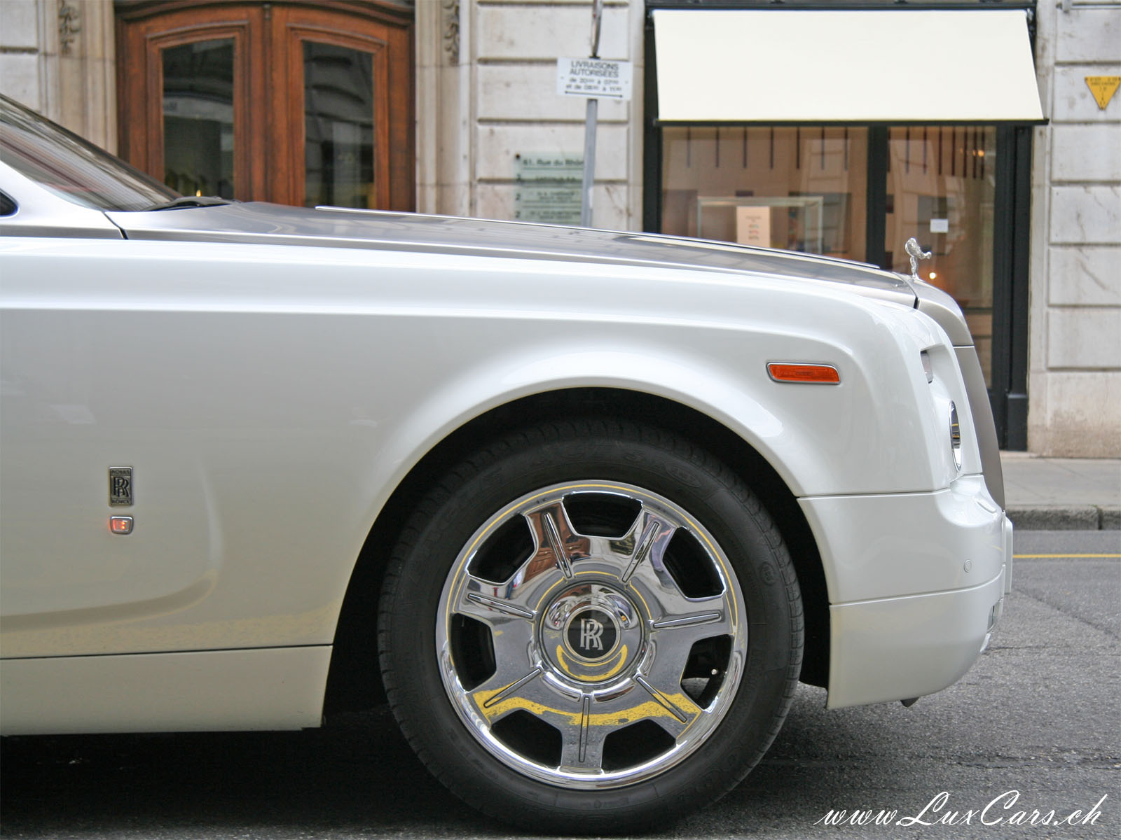 ROLLS ROYCE DROPHEAD CABRIO