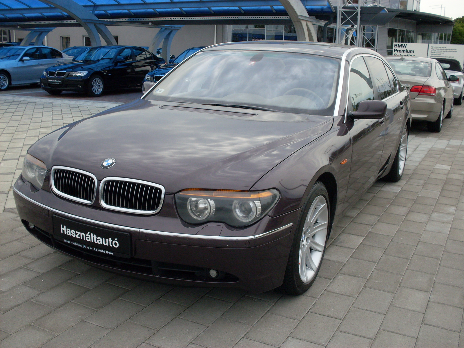 BMW 745 iL (E-65)
