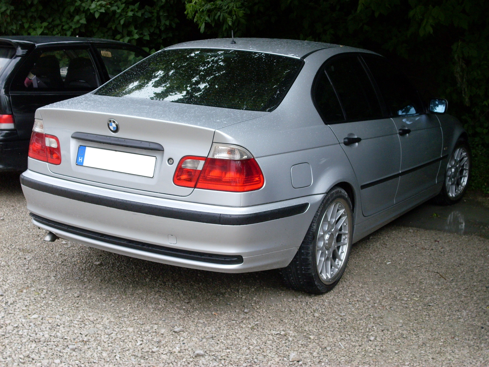 BMW 320i (E-46)