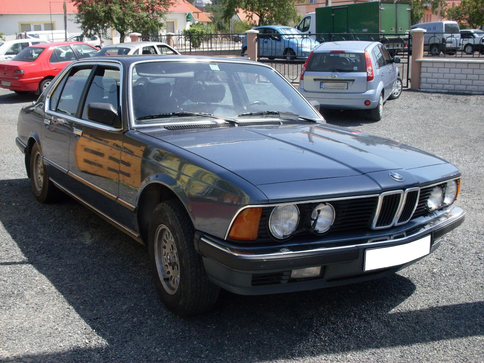 BMW 7-series (e23)