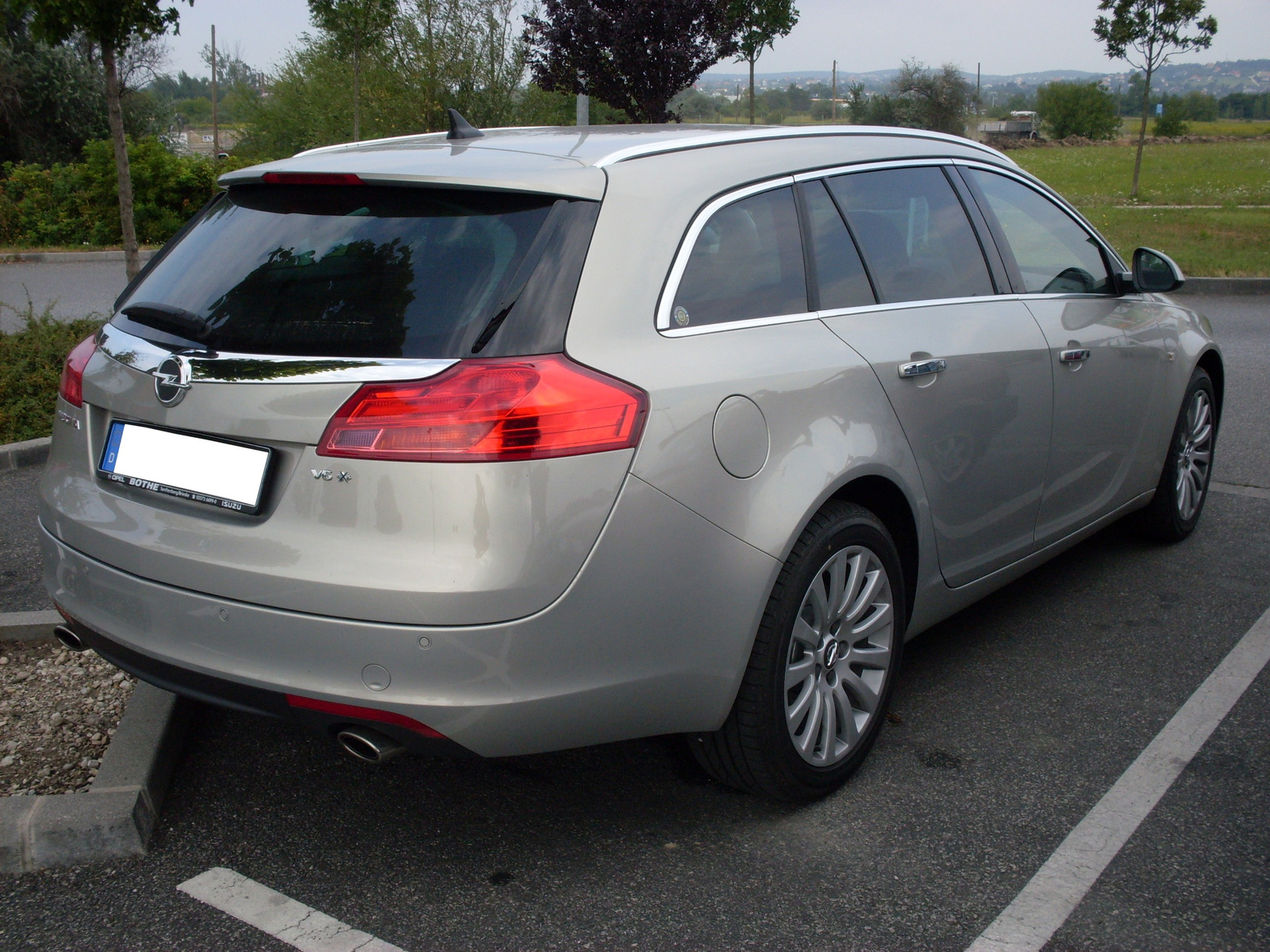 OPEL INSIGNIA V6 4X4 SPORTS TOURER