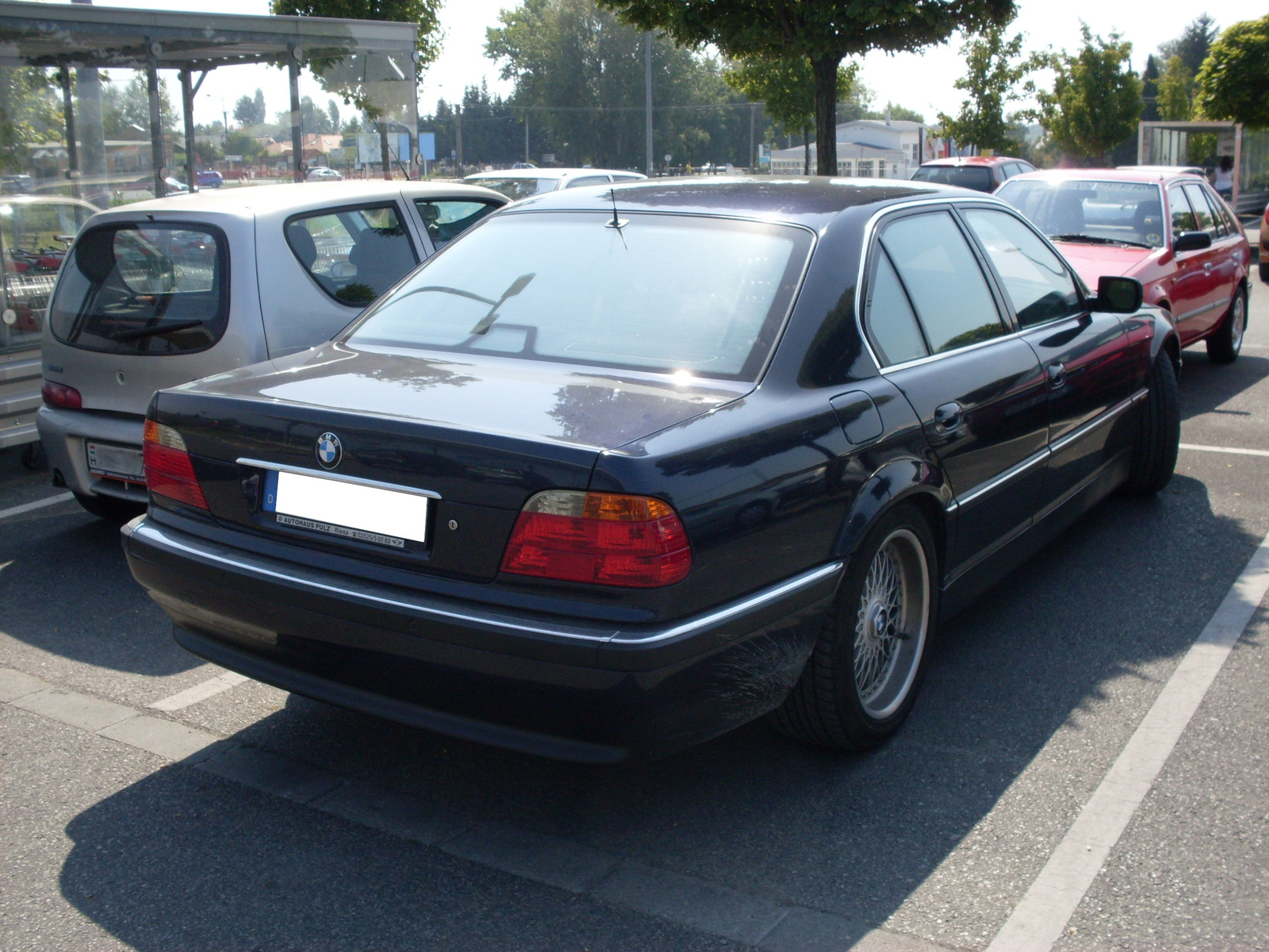 BMW 7-series (e38) facelift