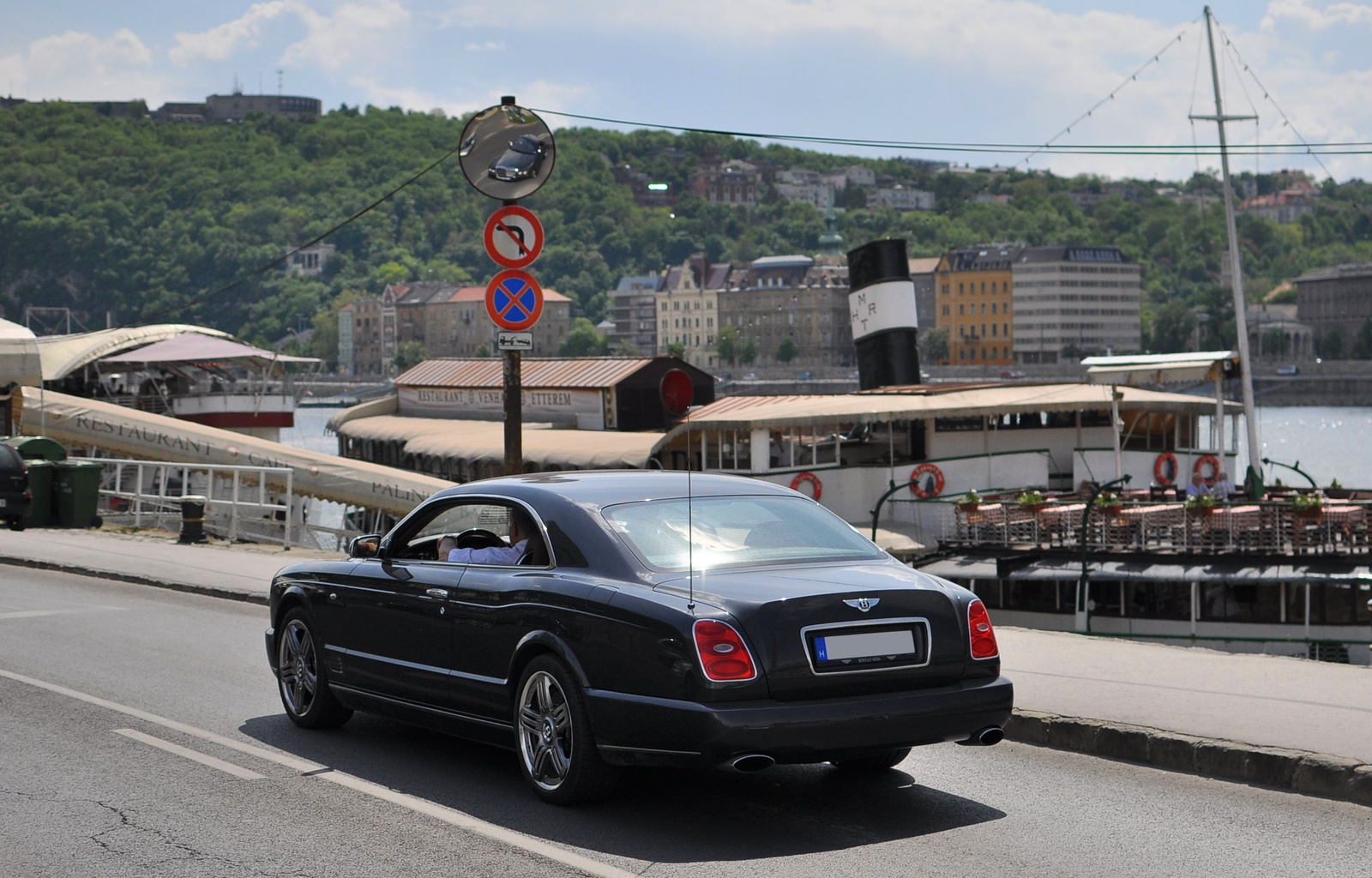 Bentley Brooklands 003