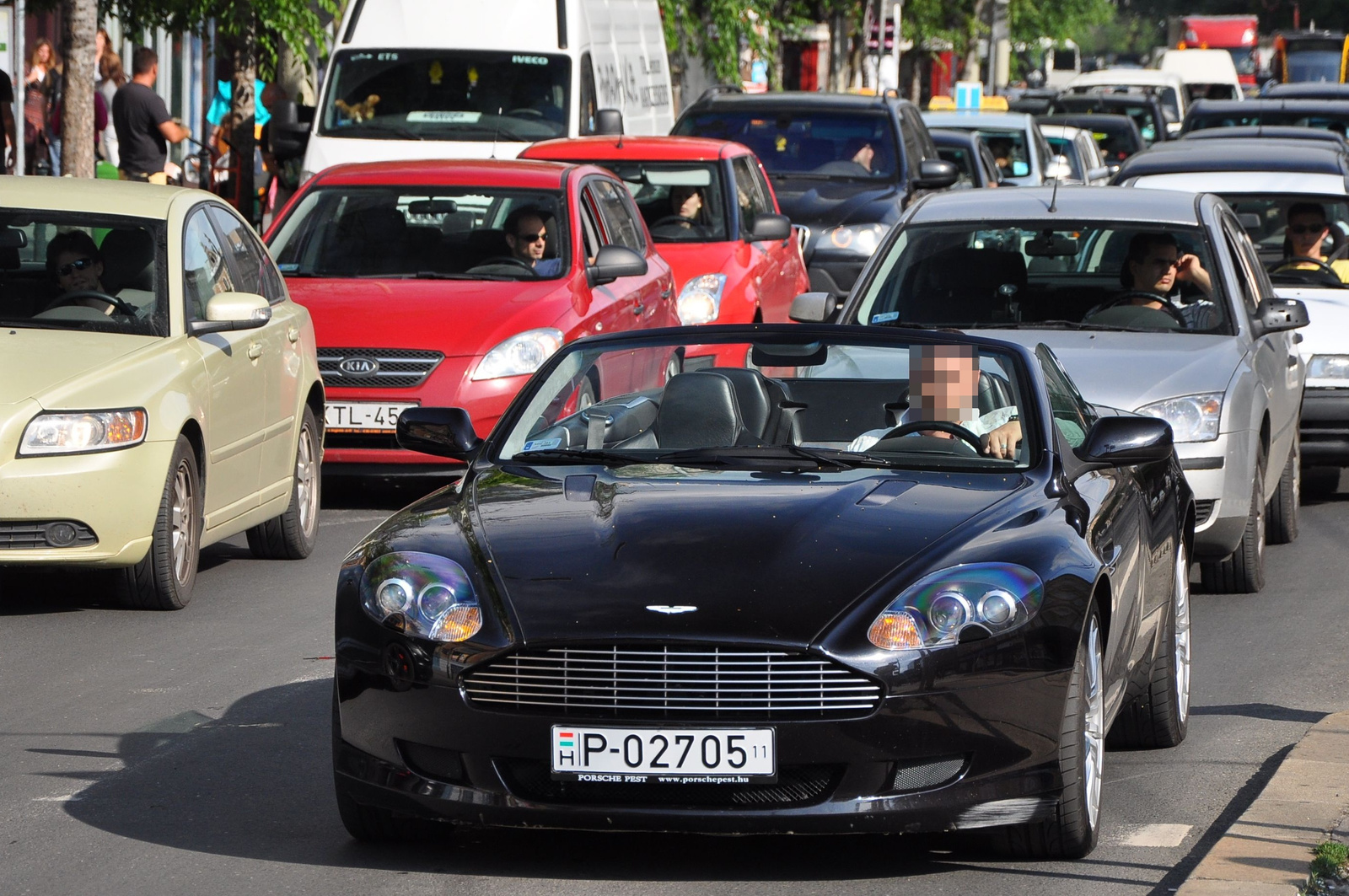 Aston Martin DB9 Volante 103