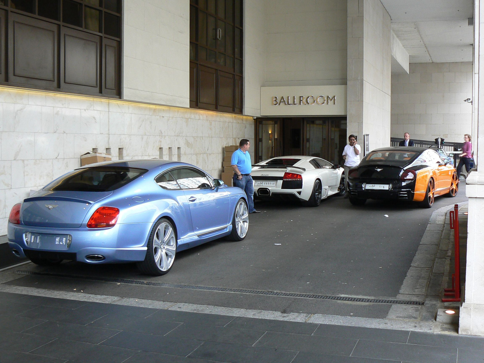 (3) Bentley-k & Lamborghini Murciélago LP640