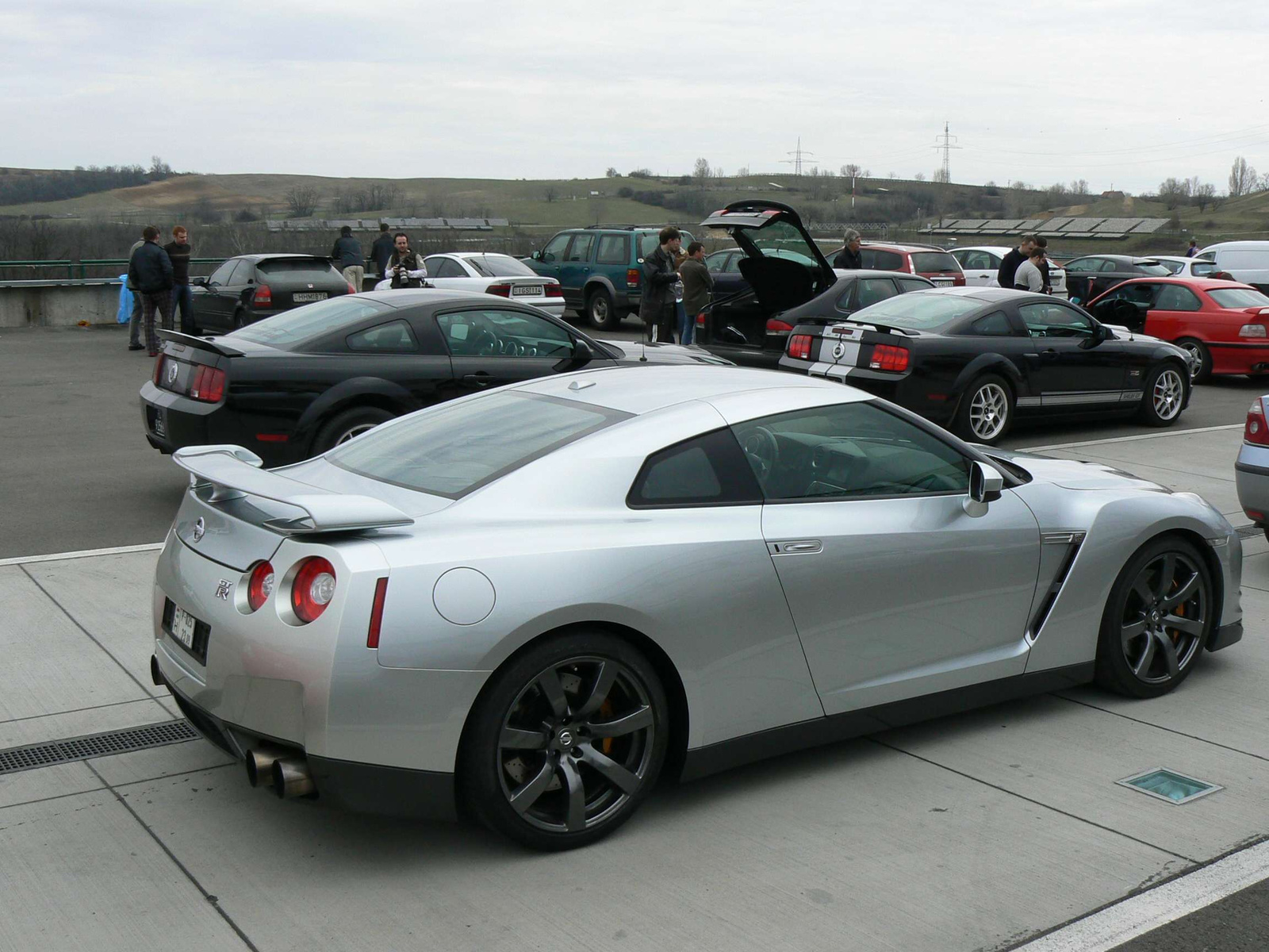 Nissan Skyline GTR R35 & Ford Mustang Shelby GT