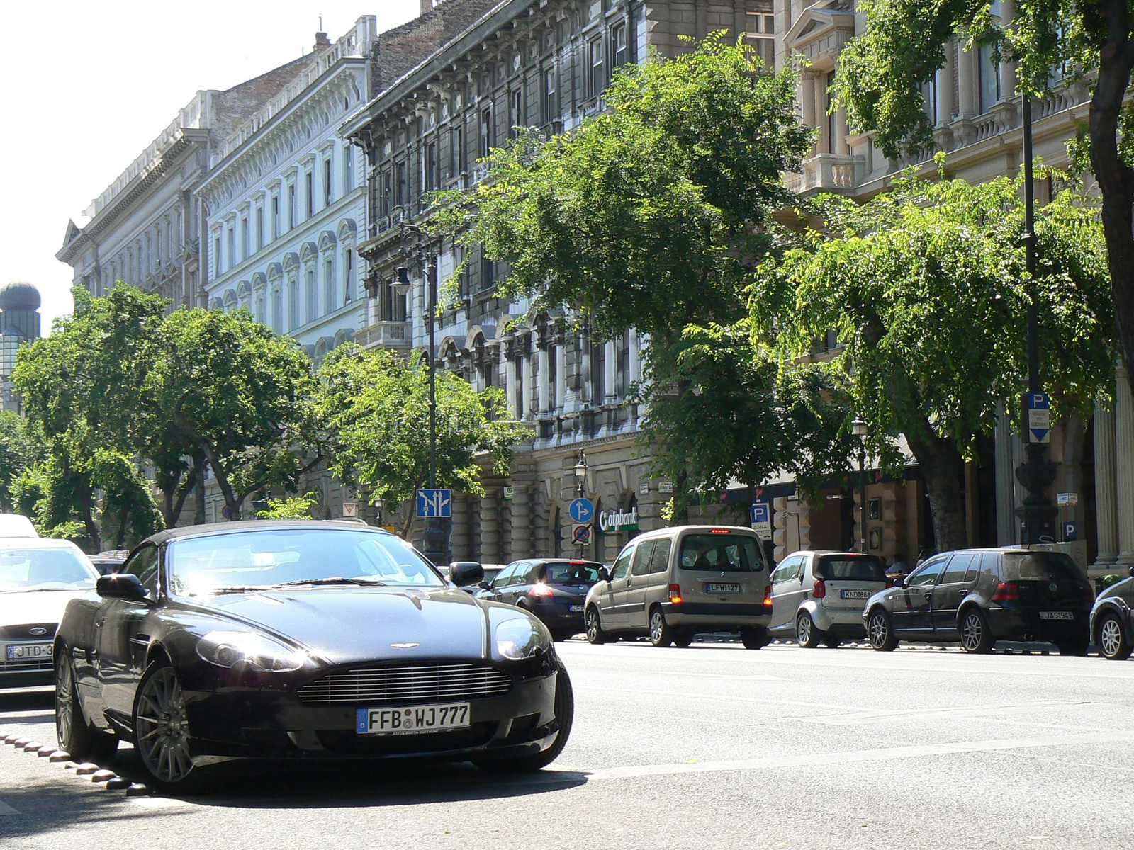 Aston Martin DB9 Volante 079