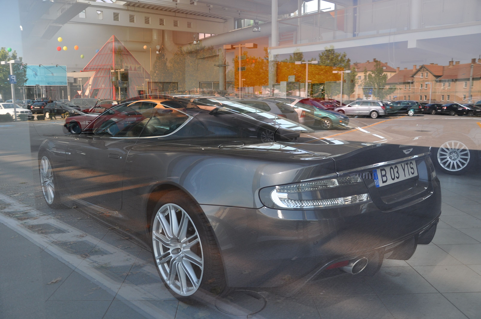 Aston Martin DBS