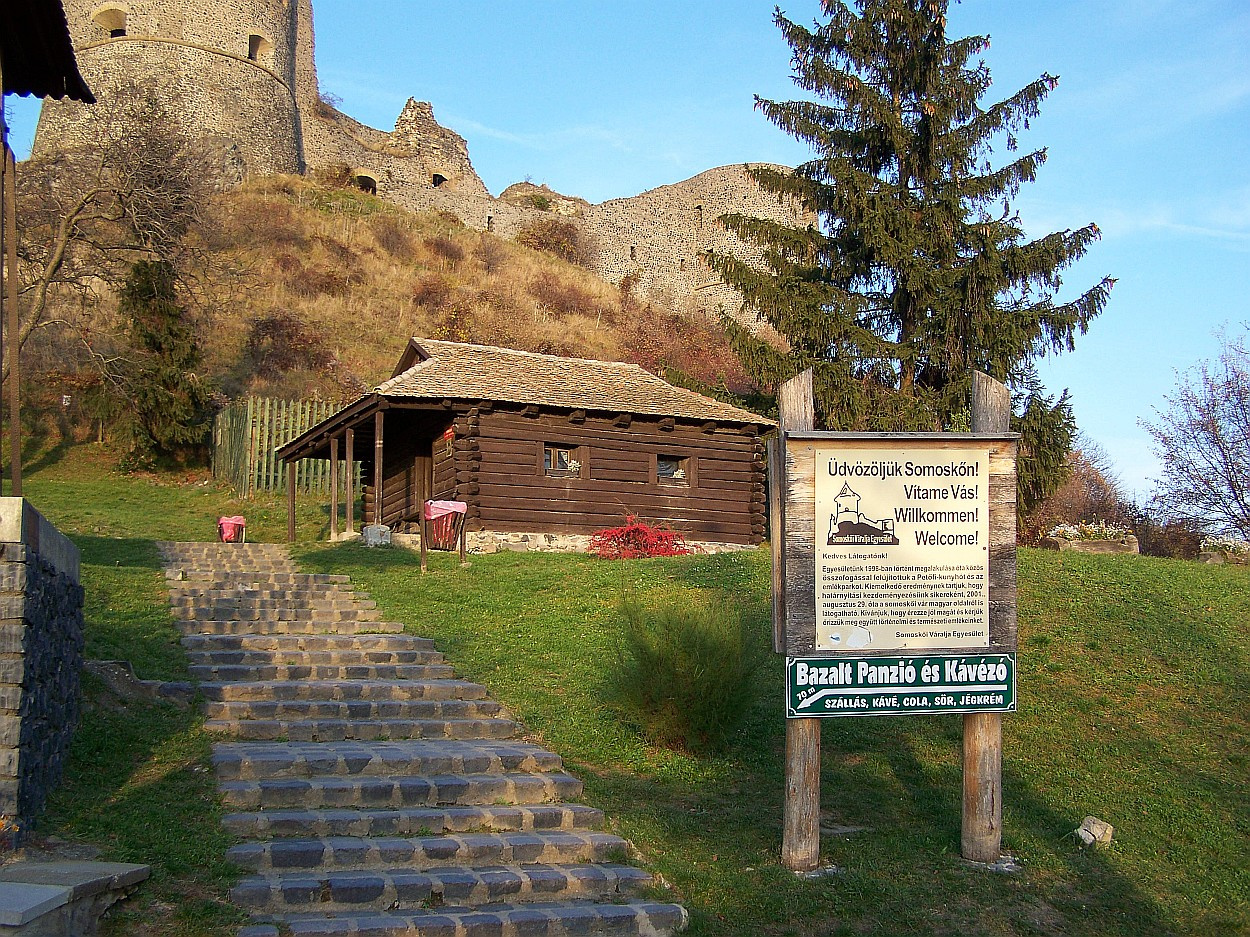 Somoskői vár, Petőfi-kunyhó