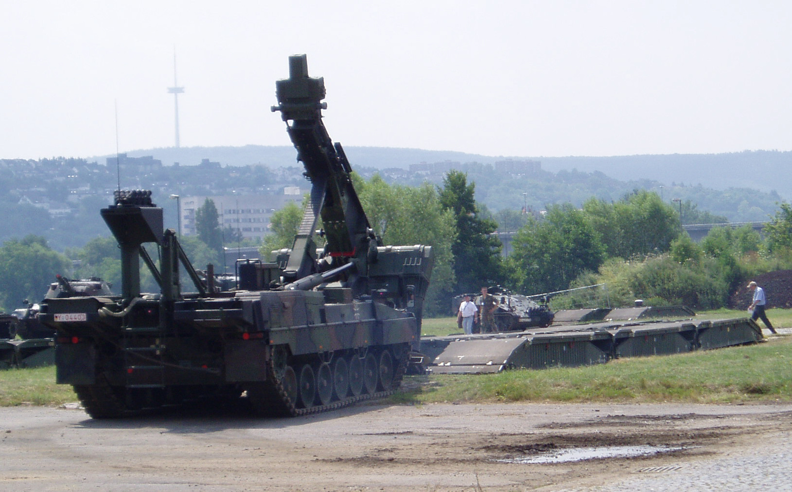 Leopard PSB 2 with bridge (Germany)