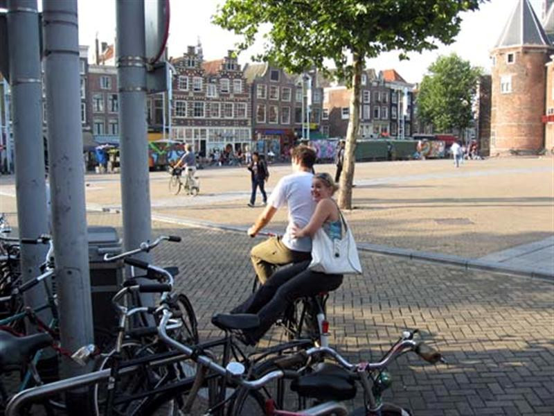 pr5s amsterdam bicycle many (Medium) (Medium)