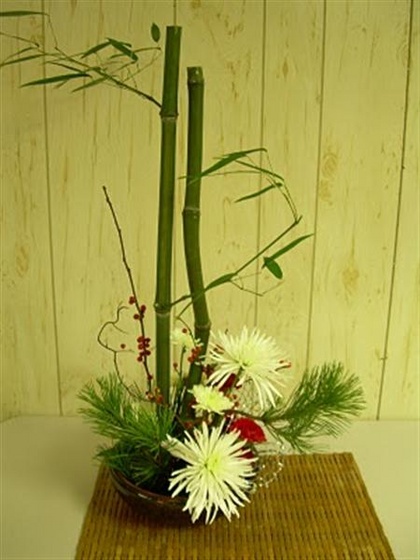 ikebana 12-13-09 029 (Medium)