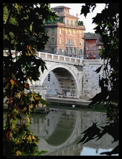 Italy Rome Tevere (Medium) (Medium)