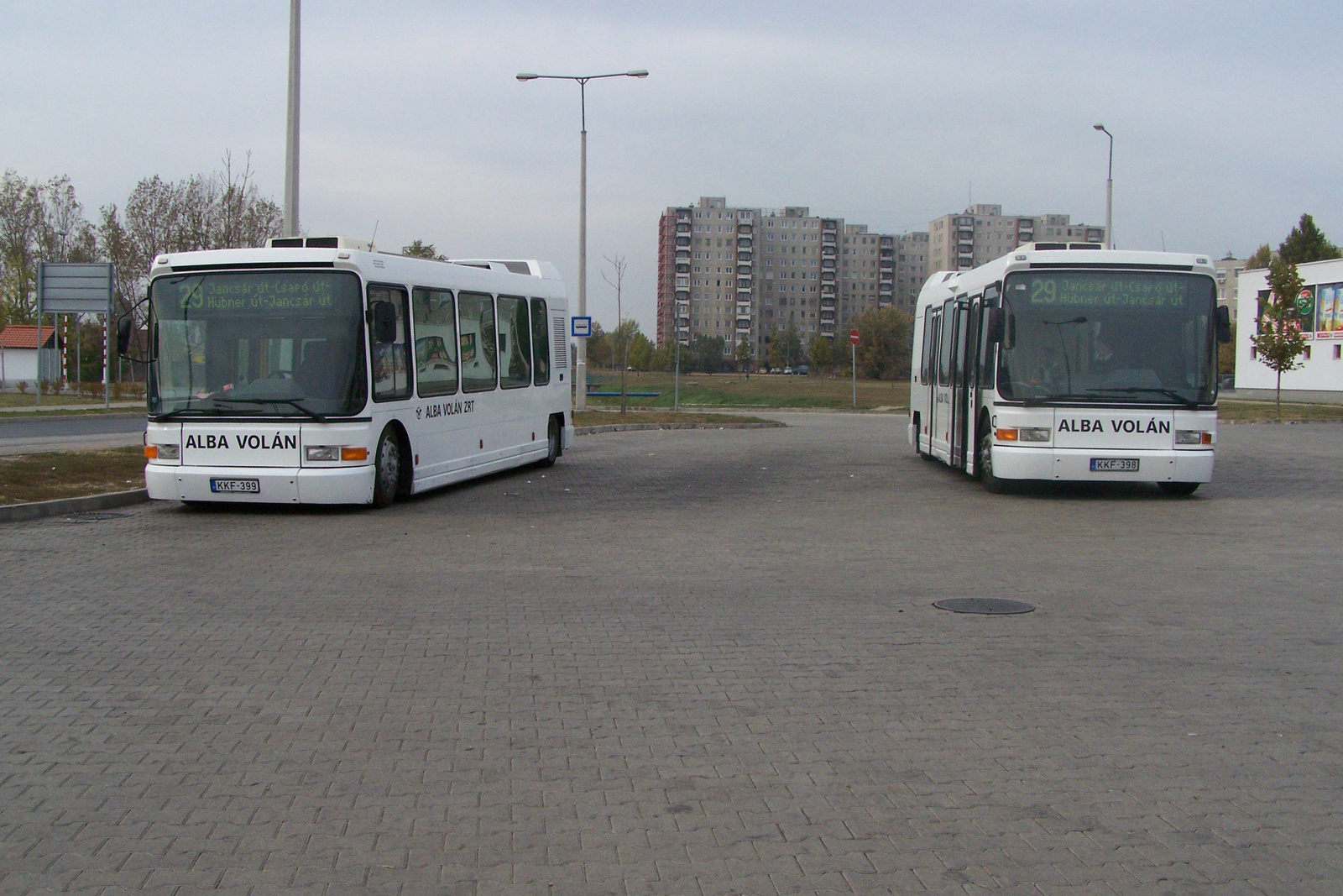 DAB 11-KKF-399+KKF-398 2-Széesfehérvár