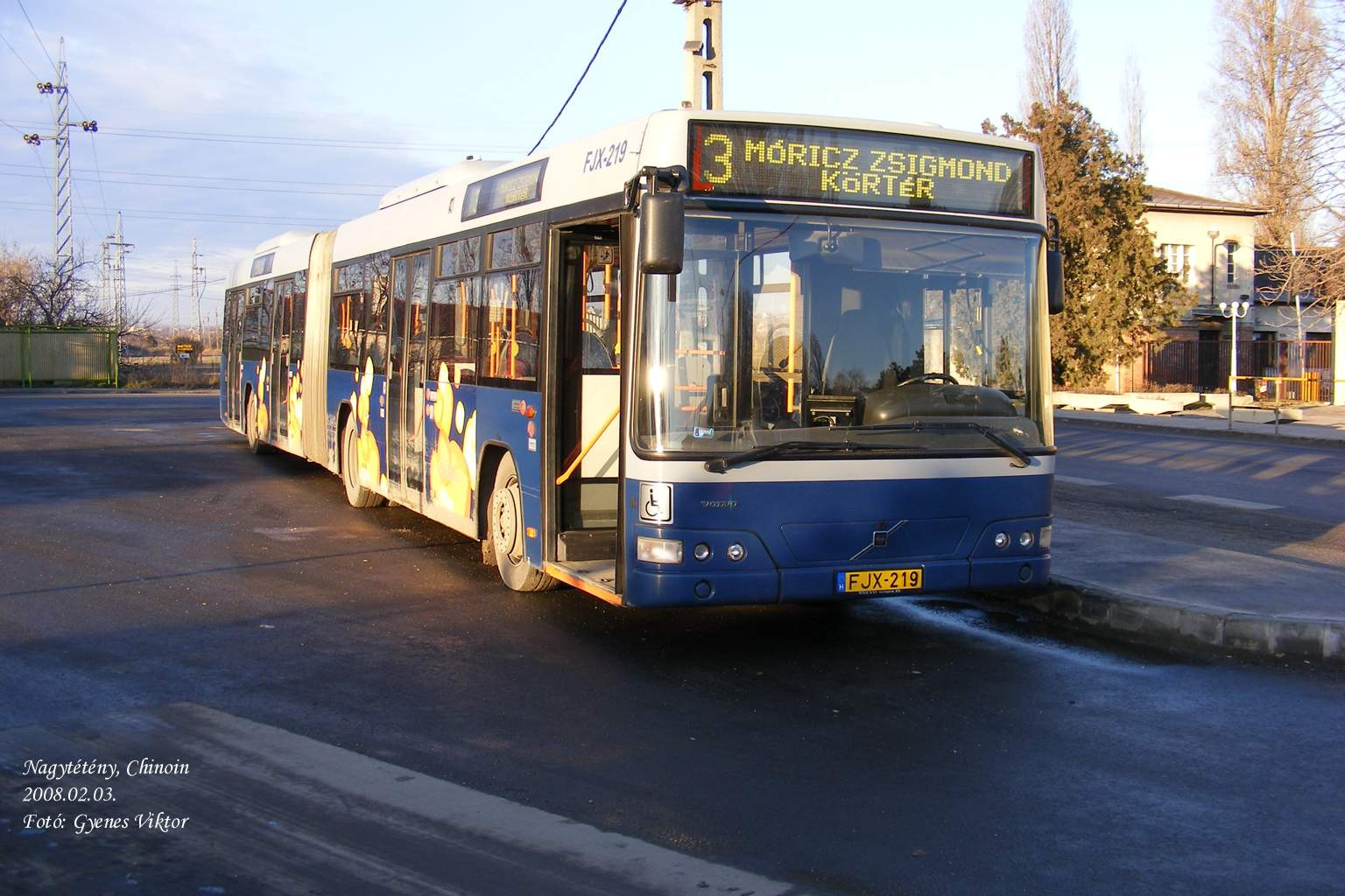 Busz FJX-219 1