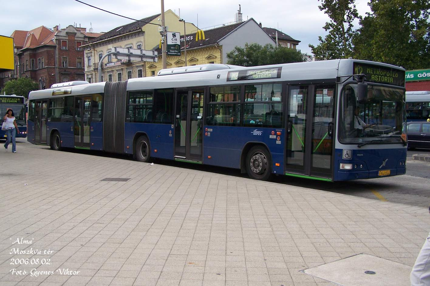 Busz FKU-930-Alma 2