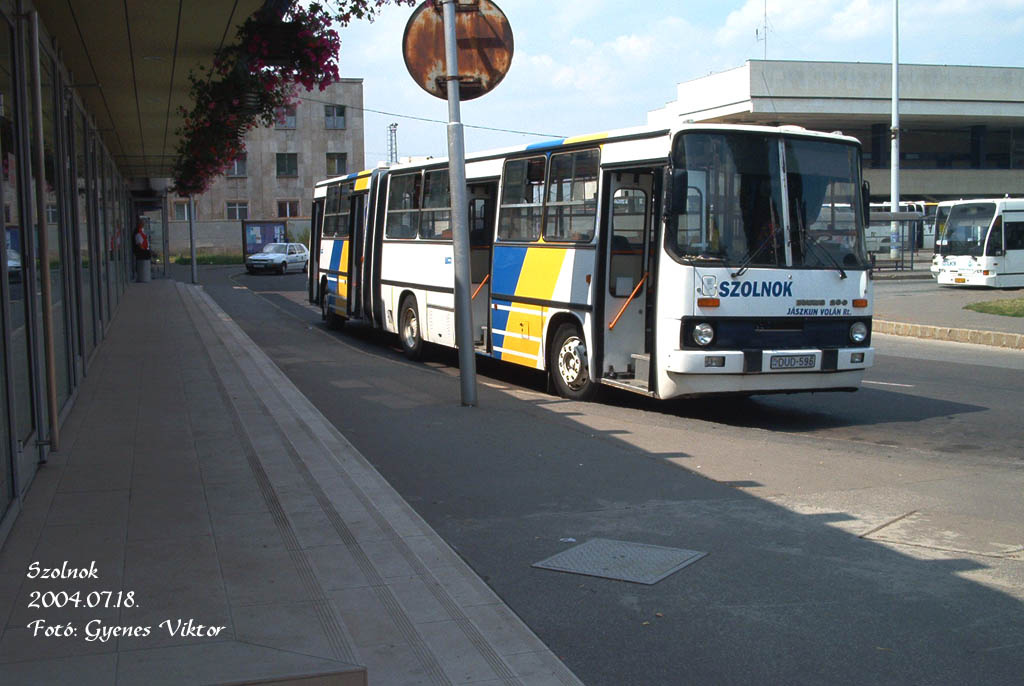 Ikarus 280-DUD-596