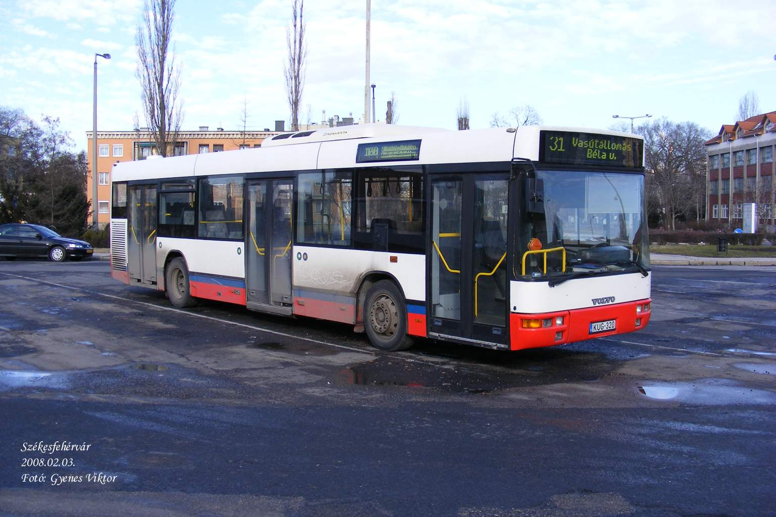 Volvo B10L-KUG-320