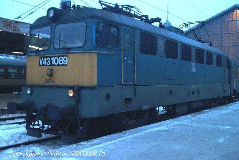 V43-1089