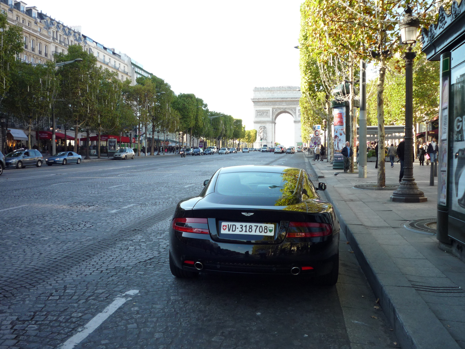 Aston Martin DB9