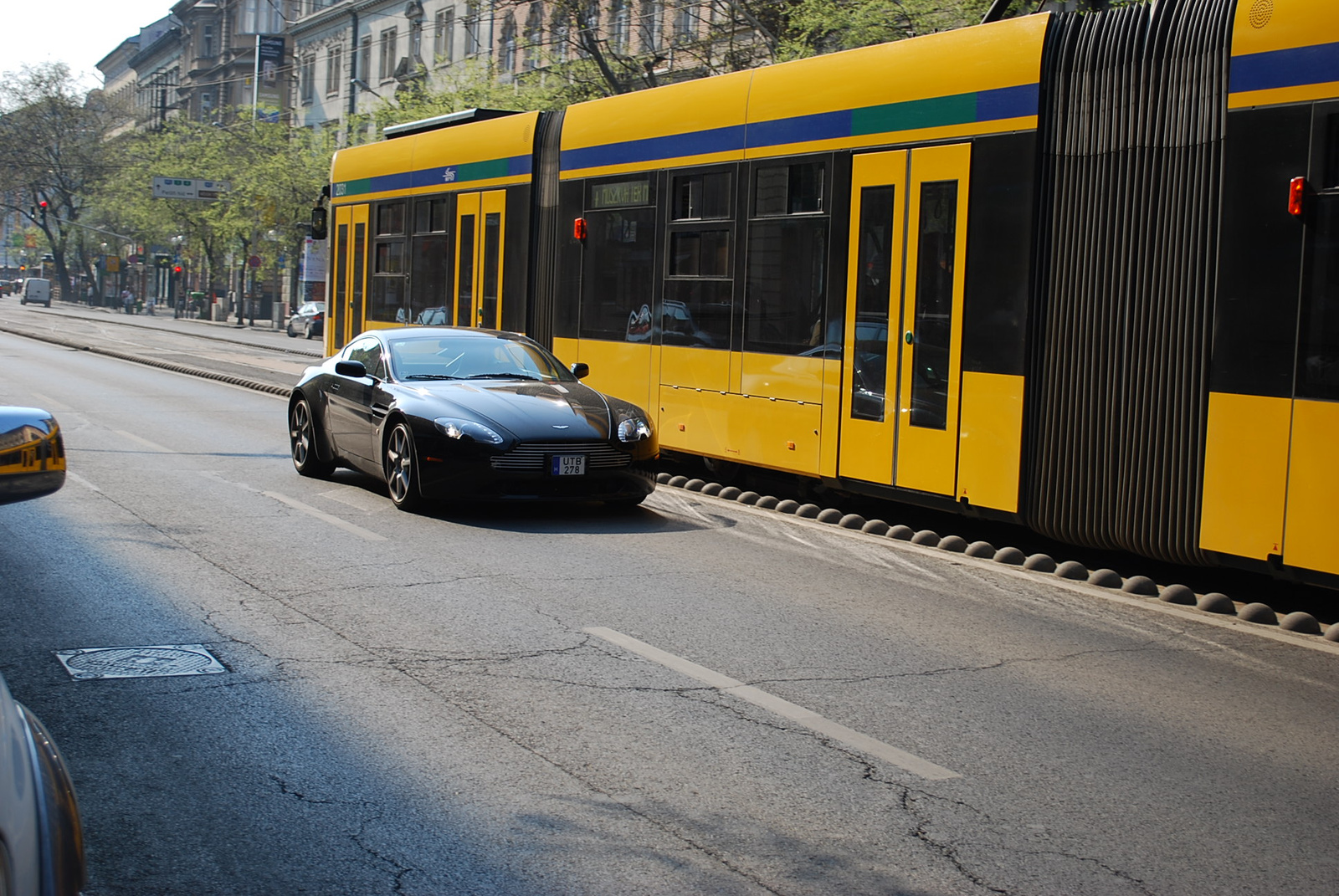 Aston Martin V8 Vantage