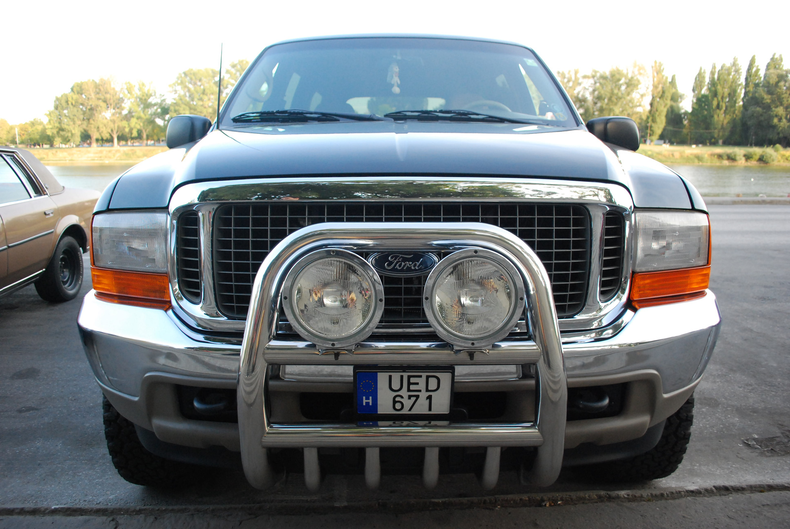 Ford Excursion